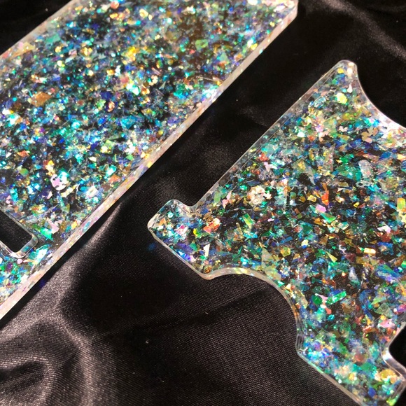 Aurora Rainbow Confetti Phone Stand - Picture 11 of 14